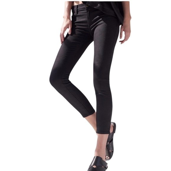 Free People Hi Rise Black Cropped Skinny Jeans Womens size 31 - Picture 1 of 12